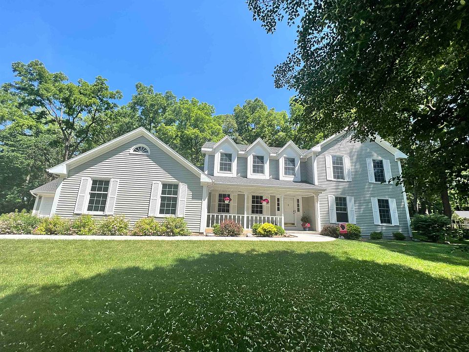 1st image of 2614 N River Bluff Dr