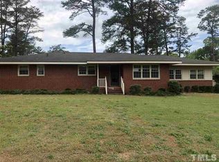 608 S 16th St, Lillington, NC 27546