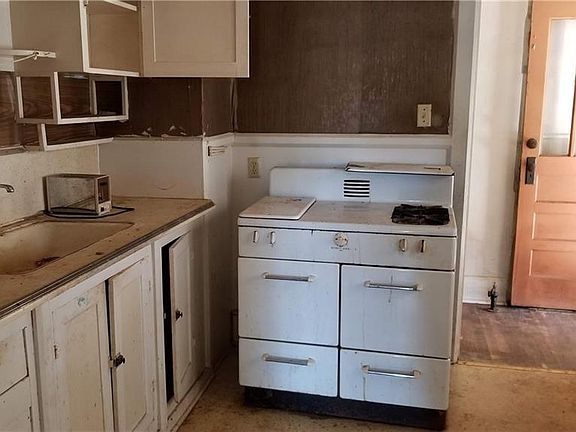 4th image of 23 Norris St