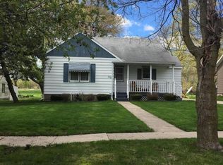 204 3rd St, Lyle, MN 55953