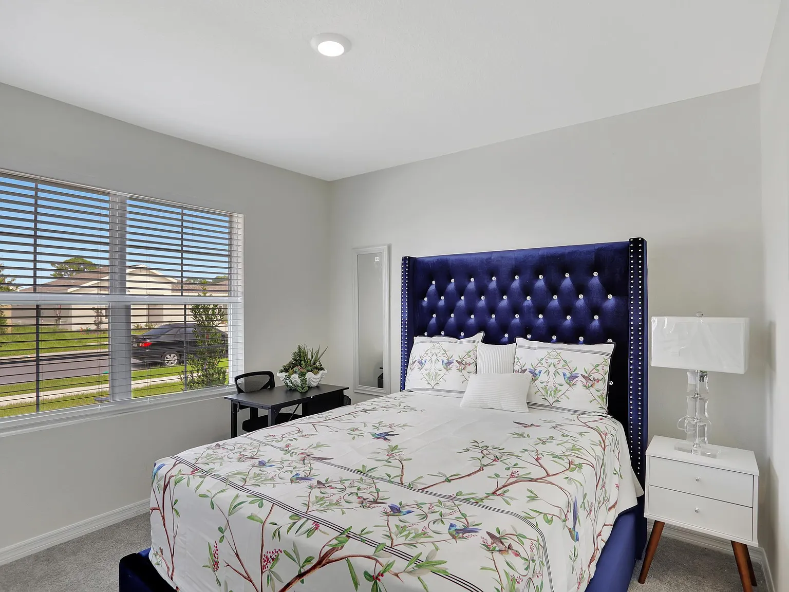 4 bed, 2.0 bath, 1828 sqft, $1,027 — Photo 2