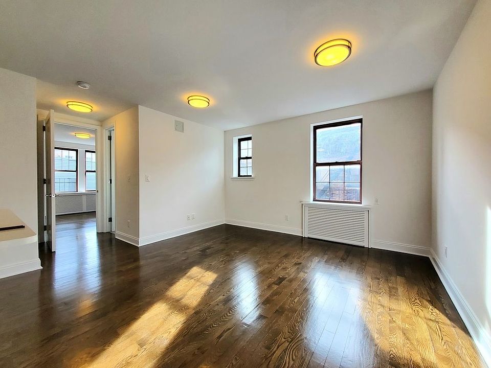 2nd image of 150 Remsen St #72
