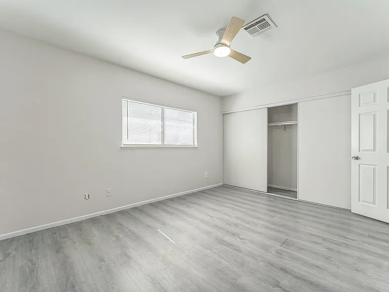1228 Mews Ln — Photo 11