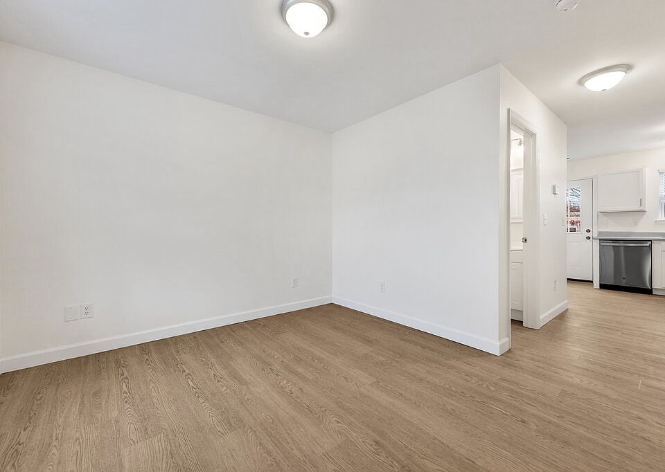 1st image of 684 E College St