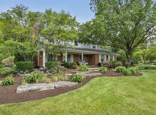 1550 Banbury Rd, Inverness, IL 60067