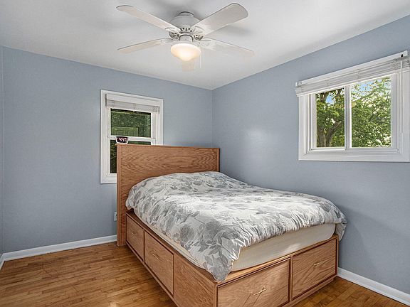2nd image of 702 Cambridge Dr