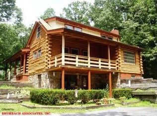 97 Machamer Rd, Douglassville, PA 19518