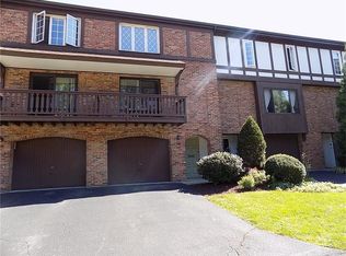 319 Woodbridge Dr, Pittsburgh, PA 15237