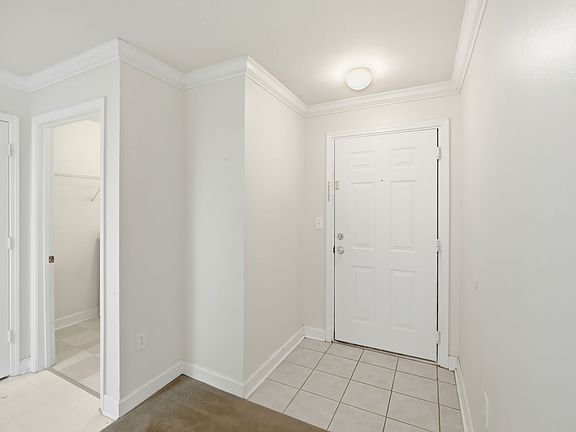 4th image of 18193 Bridle Club Dr