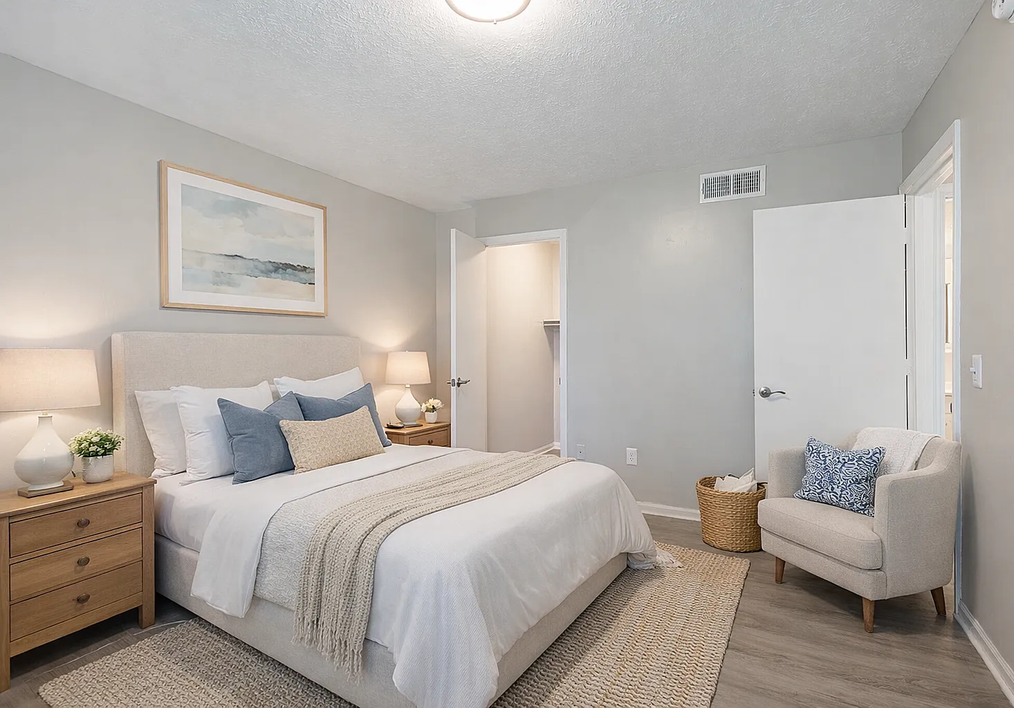 Lexington Springs Apartments — Photo 4