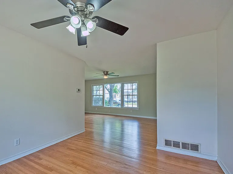 1653 Mariposa Dr #1653 — Photo 8