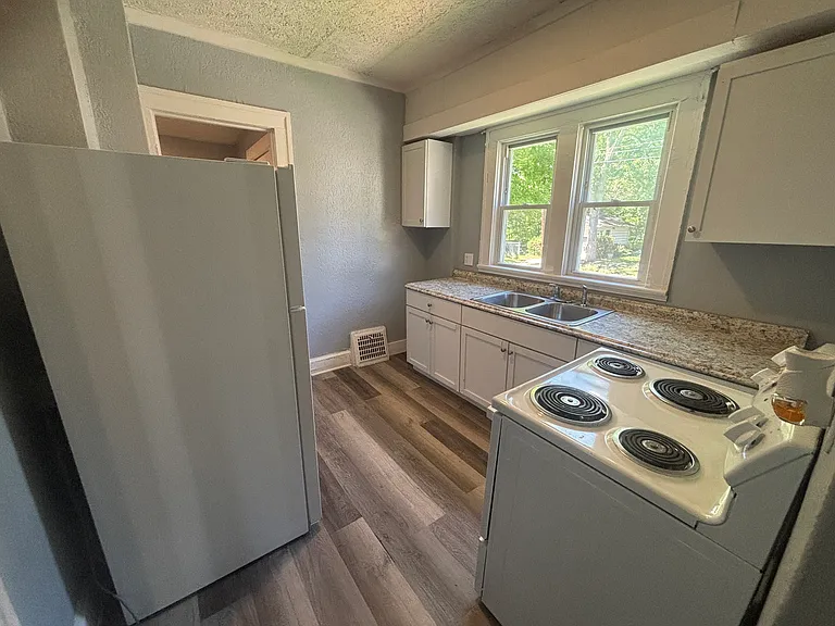 246 Wildwood Ave — Photo 7