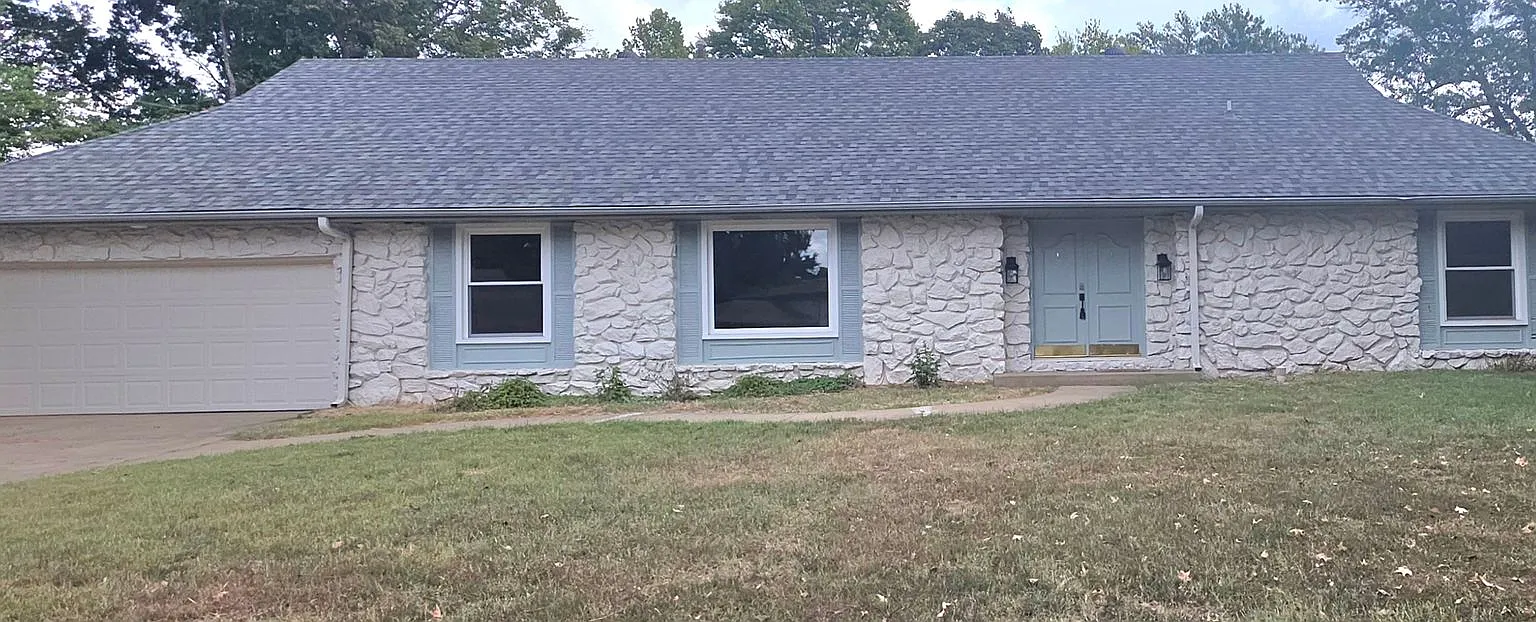 Executive Home, Rare Rental Opportunity Near the Hospitals $3400 — Photo 1