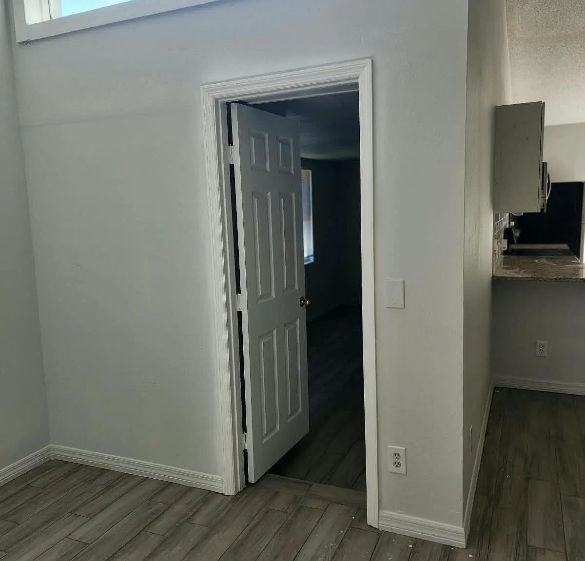 2 bed, 1137 sqft, $2,100 — Photo 4