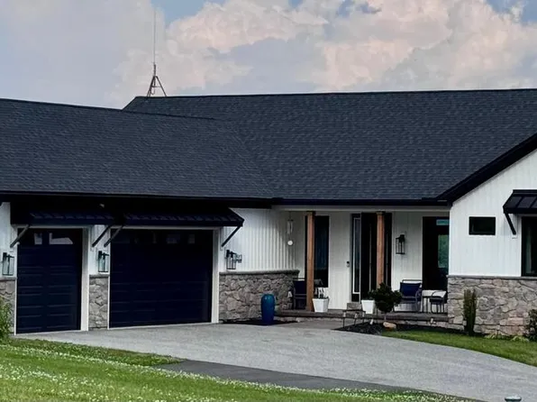 7513 West Rd, York, PA 17403