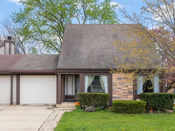 30W050 Mulberry Ct, Warrenville, IL 60555