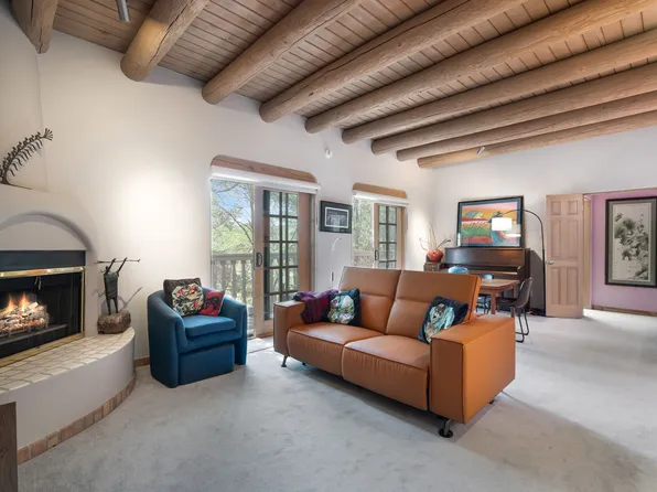 3101 Old Pecos Trl Unit 220, Santa Fe, NM 87505