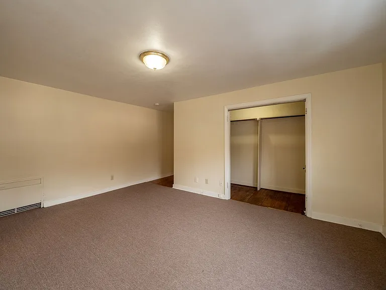 5686 Forward Ave — Photo 10