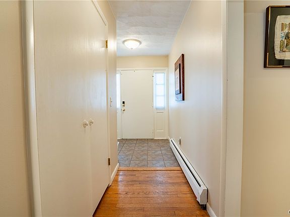 3rd image of 116 Homewood Dr