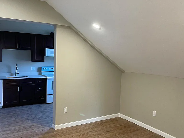 1618 Main St #A — Photo 9