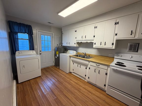 5th image of 1119 Hullview Ave Unit A