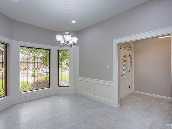 5th image of 6125 N Cynthia Ct