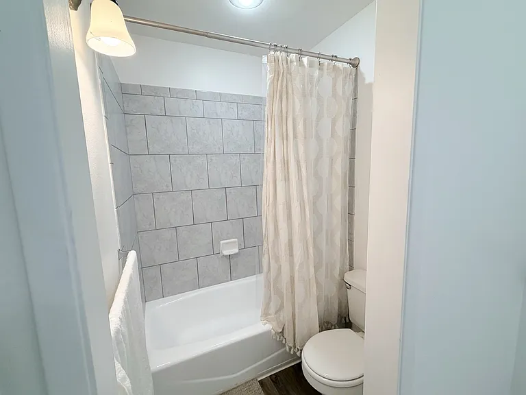 The Tahitian Apartments — Photo 27