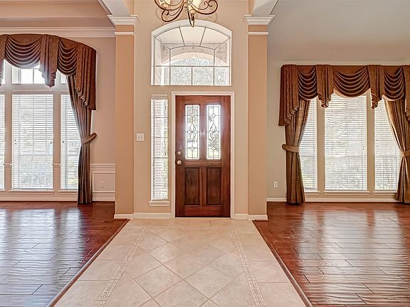 5th image of 6211 Waterwalk Ct
