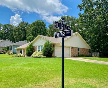 2 Vantage Dr, Maumelle, AR, 72113