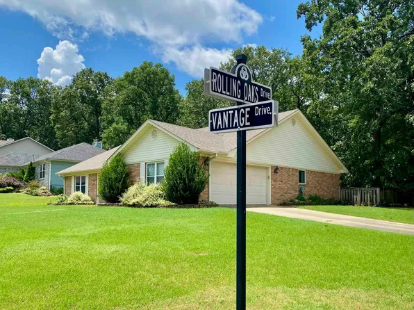 2 Vantage Dr, Maumelle, AR 72113