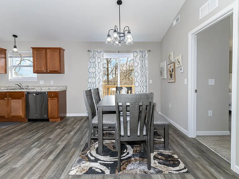 10 E Persimmon Dr — Photo 5