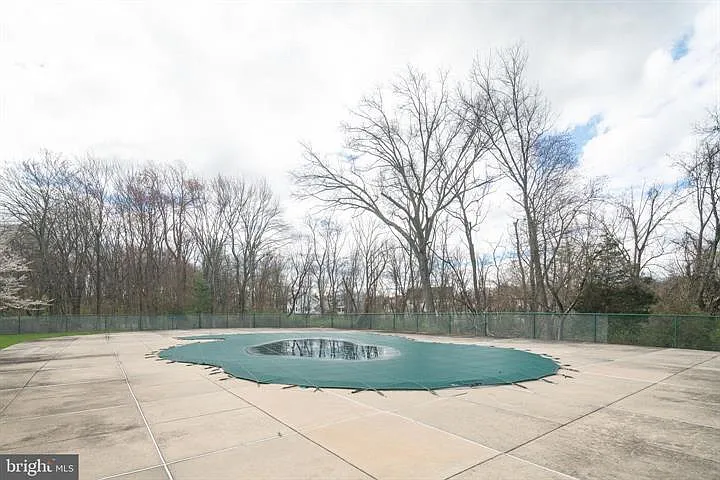 202 Hampton Xing — Photo 11