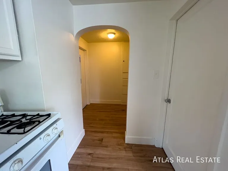 1457 Roberta St — Photo 22
