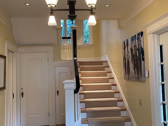 5th image of 109 Jordan Ave