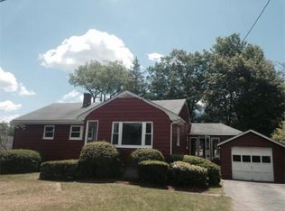 8 Charlotte Ln, Randolph, MA 02368