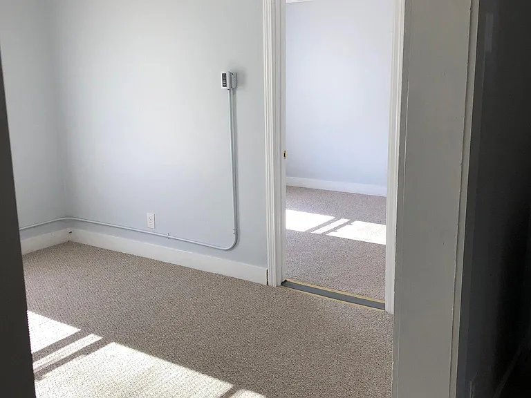 155 S Maple St #2 — Photo 6