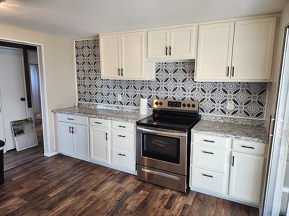 5th image of 2505 E Bay Dr #148