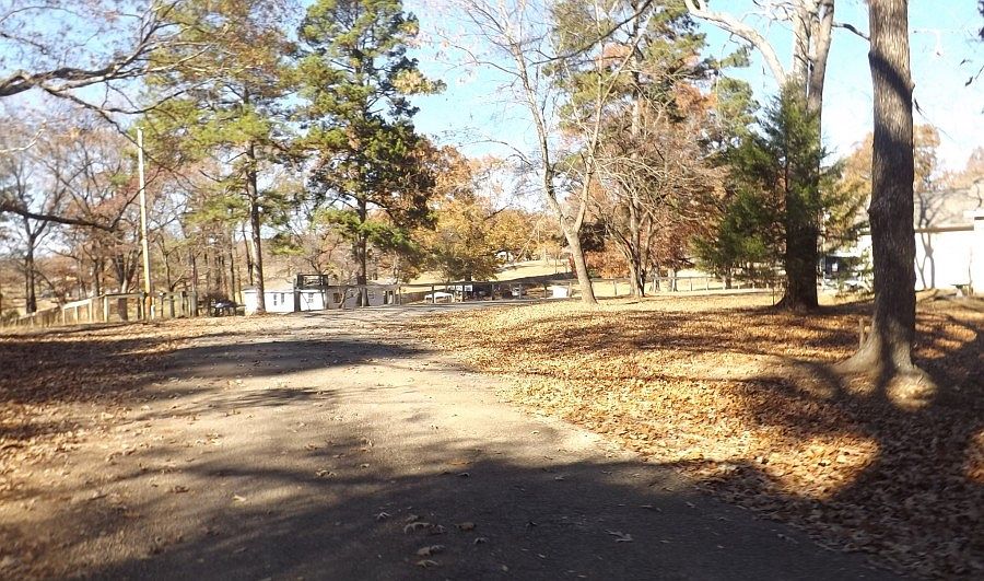 2nd image of 157 Diamond Lakes Cir