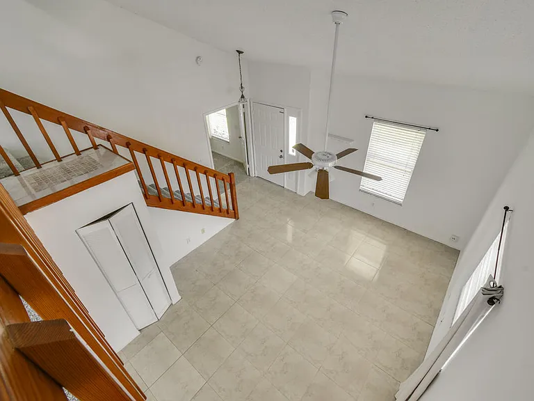 324 Maplecrest Cir — Photo 6