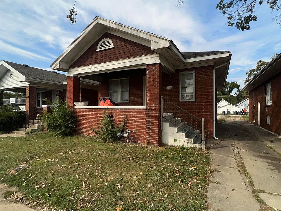2nd image of 1434 E Division St