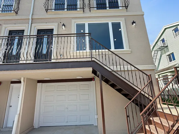 3735 Cypress Ave, Brooklyn, NY 11224