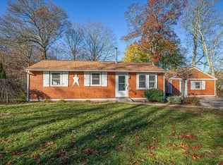159 E Bacon St, Plainville, MA 02762