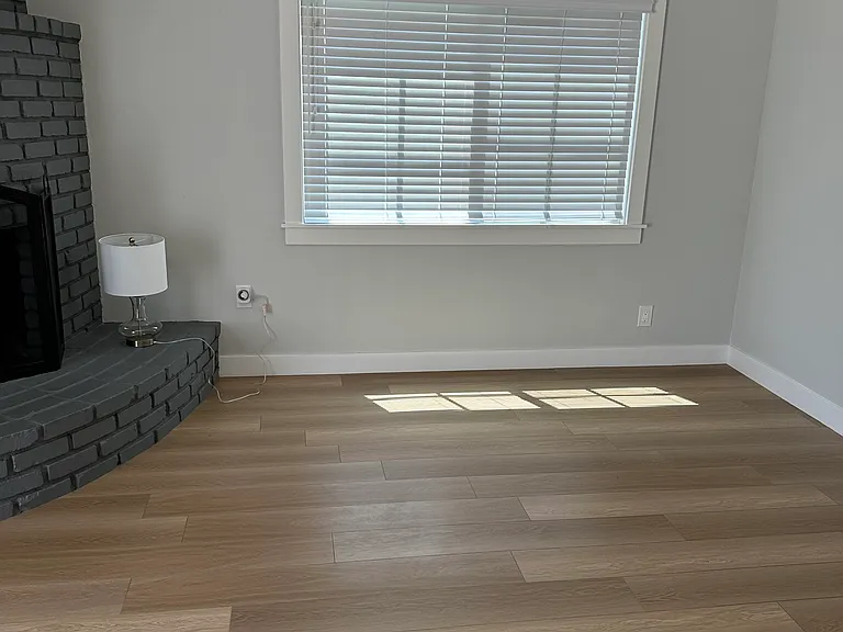 2125 Fidler Ave — Photo 11
