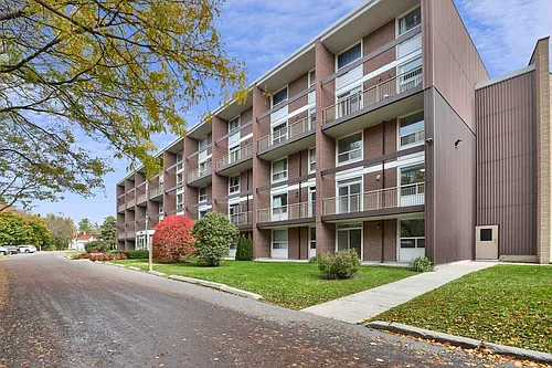 1260 Princess St #96 Photo 1