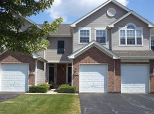 7123 Westwood Dr, Carpentersville, IL 60110