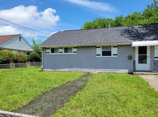 30 Jordan Dr, Hampton, VA 23666