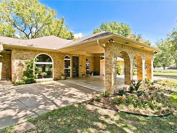 4th image of 4412 Meadow Hl