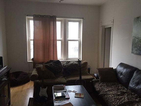 2nd image of 2141 N Campbell Ave #2T