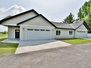 323 1/2 Fairgrounds Rd N UNIT 3, Alexandria, MN 56308