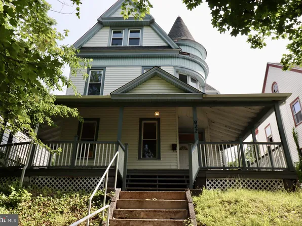 922 Edgewood Ave, Trenton, NJ 08618